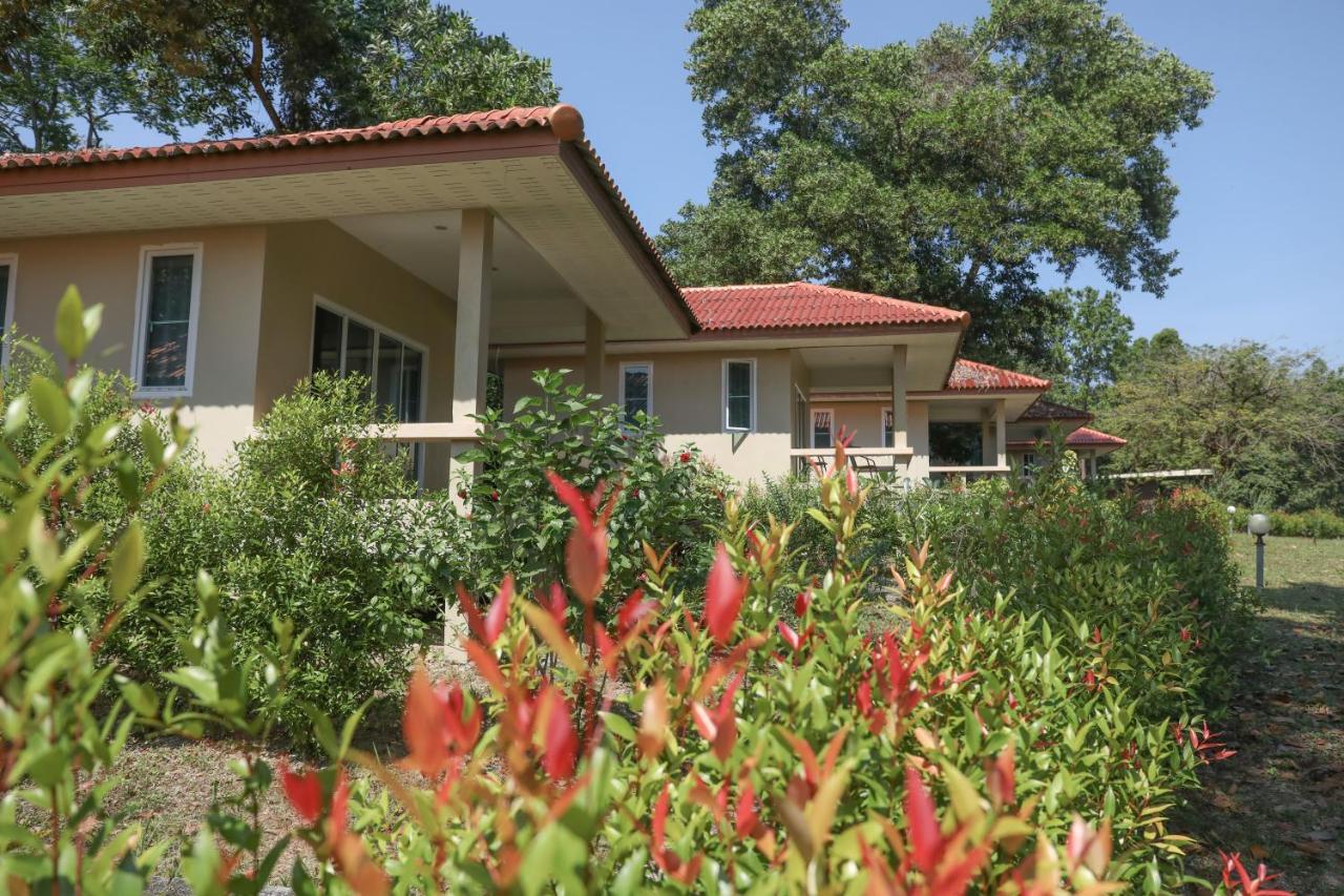 Baansukjai Bungalows Ranong Zewnętrze zdjęcie