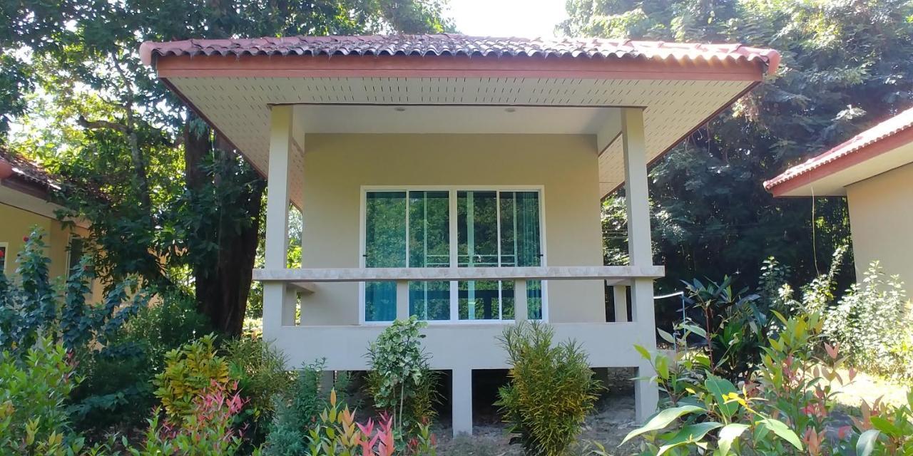 Baansukjai Bungalows Ranong Zewnętrze zdjęcie