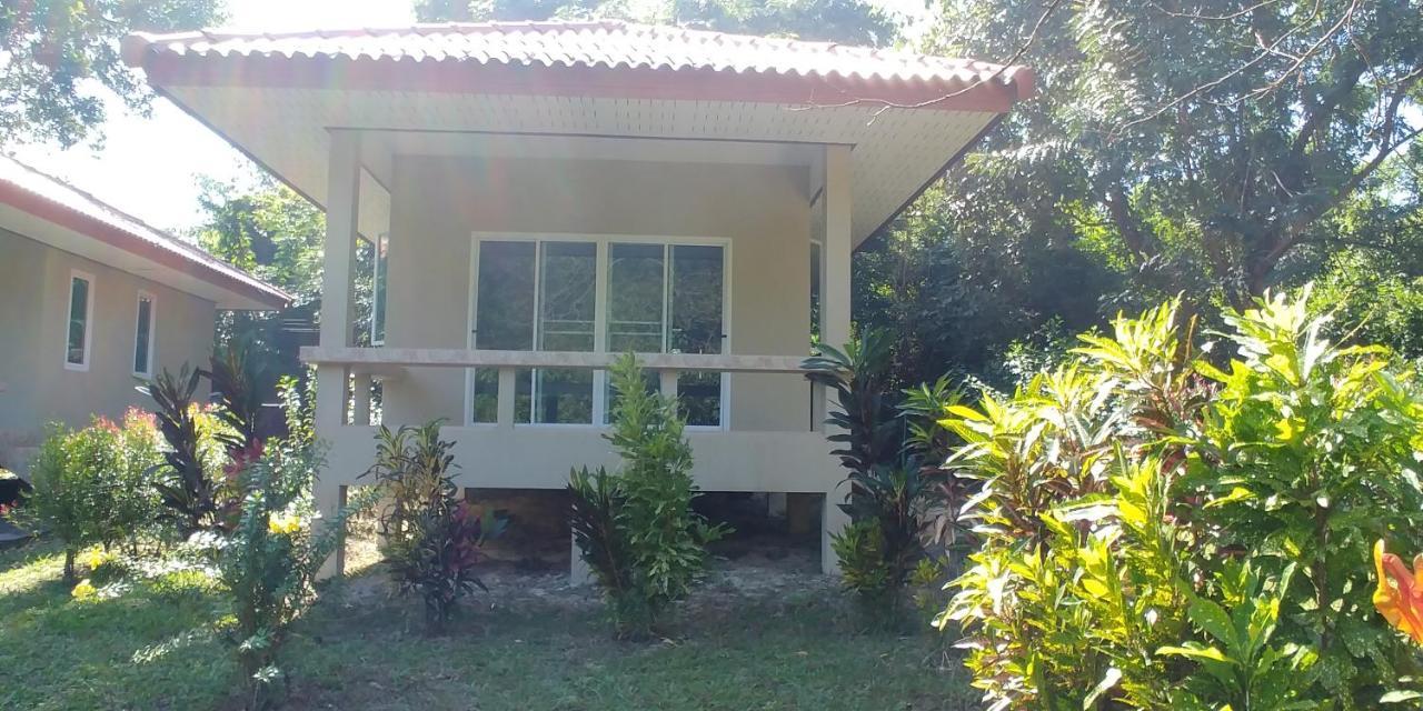 Baansukjai Bungalows Ranong Zewnętrze zdjęcie