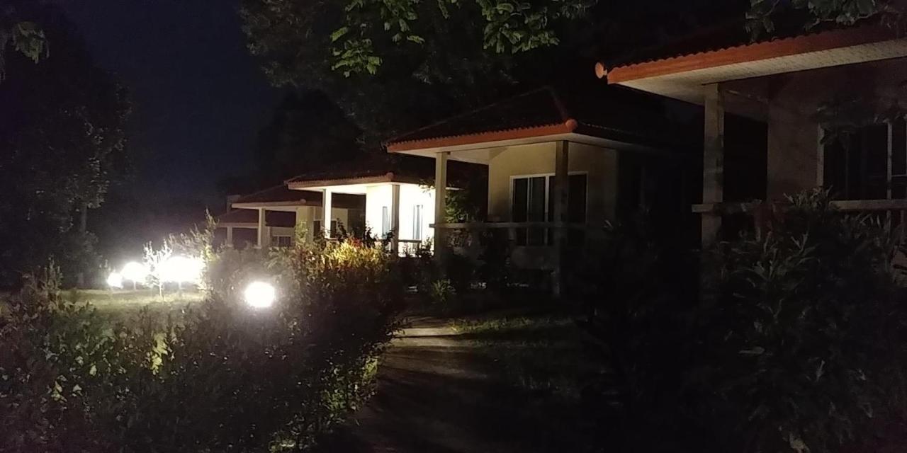 Baansukjai Bungalows Ranong Zewnętrze zdjęcie